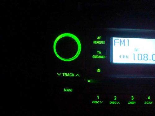 toyota-corolla-verso-fejegyseg-hattervilagitas-szin-csereje-04